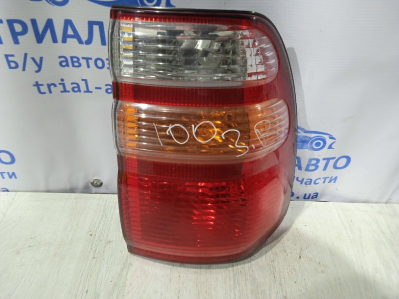Фонарь задний внешний правый Toyota Land Cruiser 1998-2007 J100 8155060680 контрактная