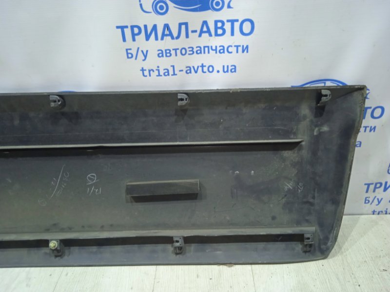 Накладка двери передняя левая Pajero Wagon 2006-2022 4