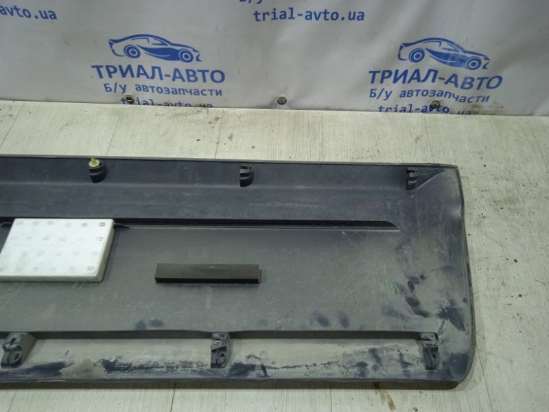 Накладка двери передняя левая Pajero Wagon 2006-2022 4