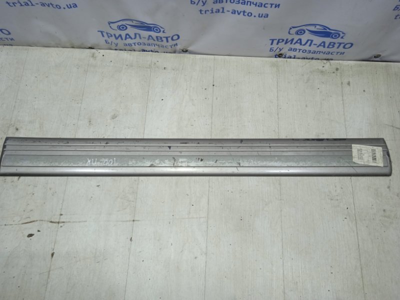 Накладка двери передняя правая Toyota Land Cruiser 1998-2007 J100 75731601200 контрактная