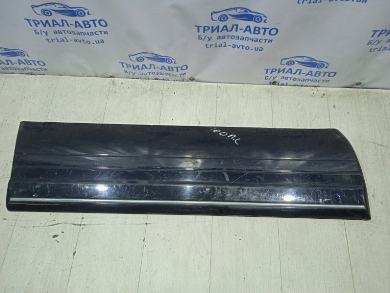 Накладка двери передняя левая Toyota Land Cruiser 1998-2007 J100 75731601200 контрактная