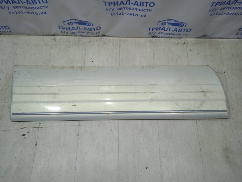 Накладка двери передняя левая Toyota Land Cruiser 1998-2007 J100 75731601200 контрактная