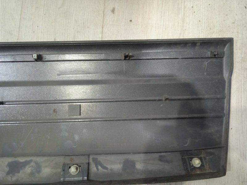 Накладка двери передняя левая Land Cruiser 1998-2007 J100