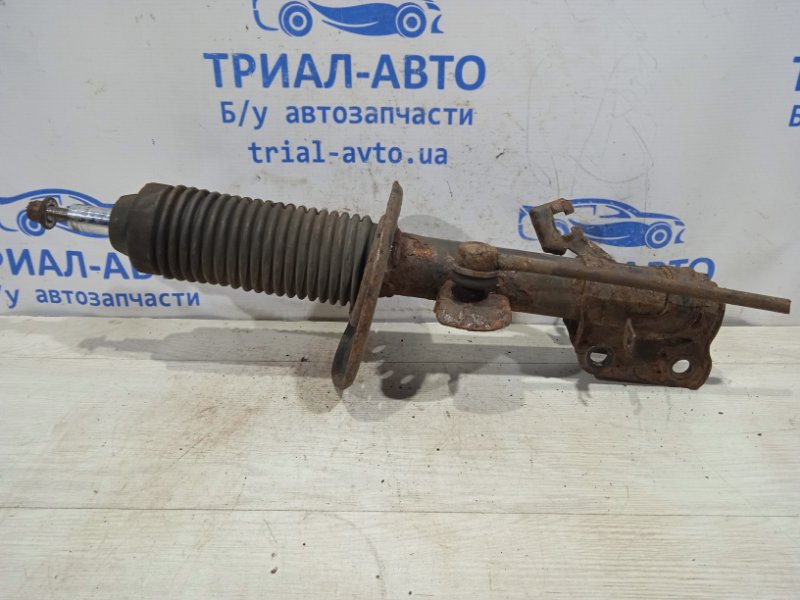 Амортизатор передний левый передний левый Nissan Juke 2010-2019 F15 E43021KC2A контрактная