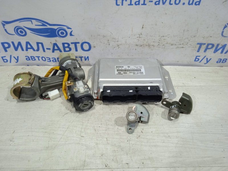 Блок управления двигателем Tucson 2004-2009 JM 2.0 дизель