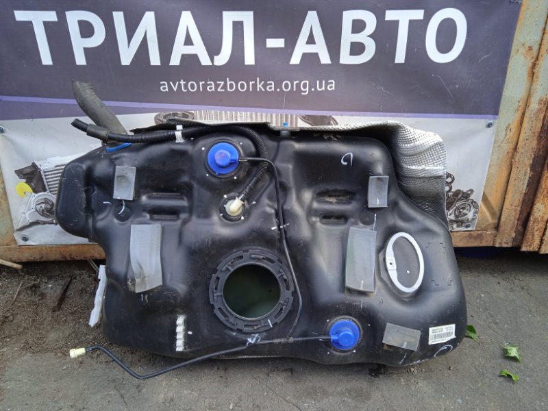 Бак топливный пластик Chevrolet Cruze 2009-2016 J300 1.6 13269489 контрактная