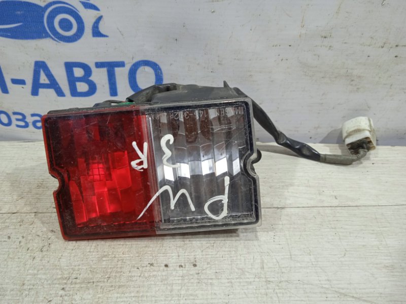 Катафот правый задний правый Mitsubishi Pajero Wagon 2006-2022 4 8330A409 контрактная