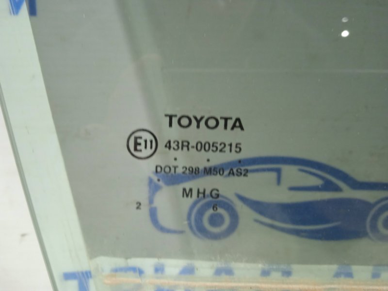Стекло двери переднее правое Camry 2006-2011 XV40