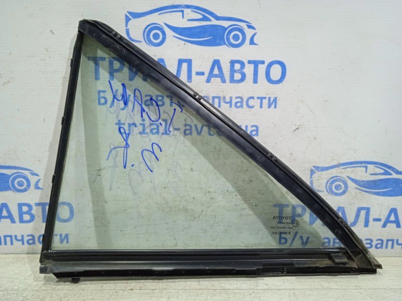 Стекло двери задней правой (форточка) Toyota Camry XV40