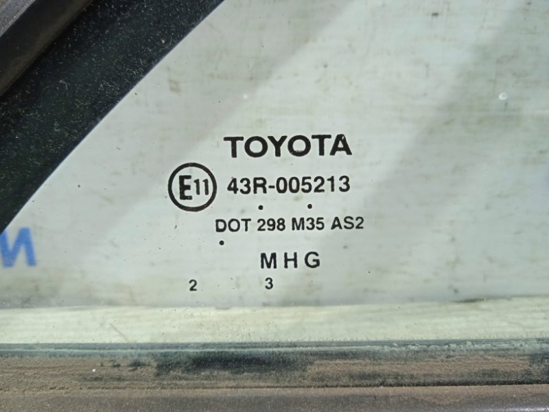 Стекло двери задней правой (форточка) Camry 2006-2011 XV40