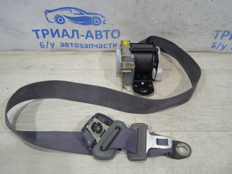 Ремень безопасности передний правый Toyota Land Cruiser 1998-2007 J100 7321060401B0 контрактная