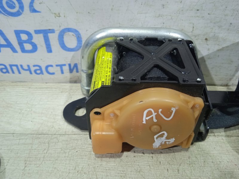 Ремень безопасности передний правый Avensis 2003-2009 T25 1.8