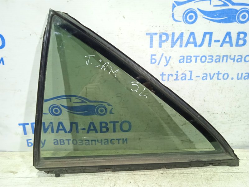 Стекло двери задней левой (форточка) Toyota Camry 2006-2011 XV40 6812433060 контрактная