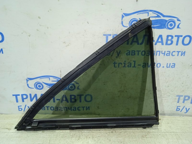 Стекло двери задней левой (форточка) Toyota Camry XV40