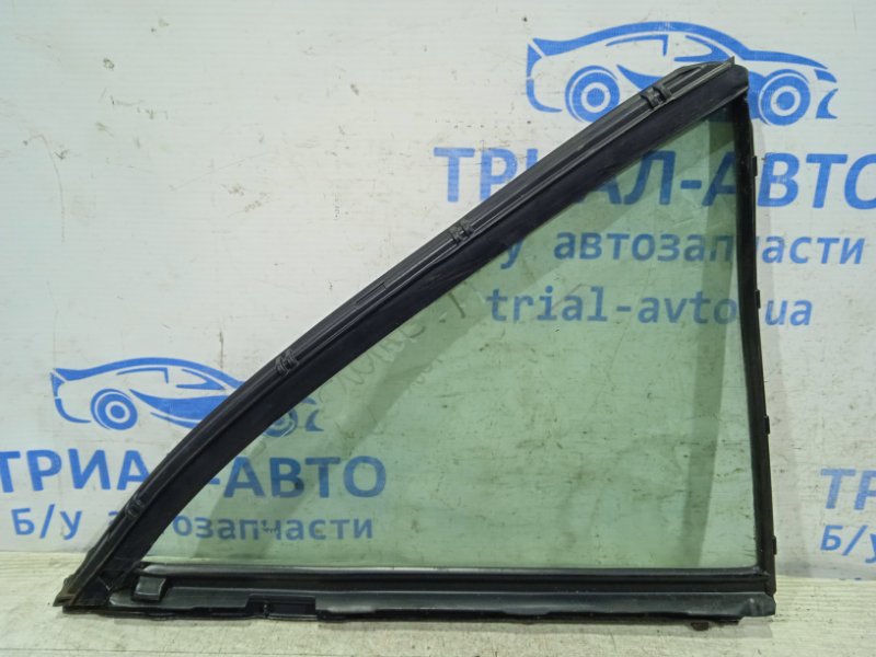 Стекло двери задней левой (форточка) Toyota Camry XV40
