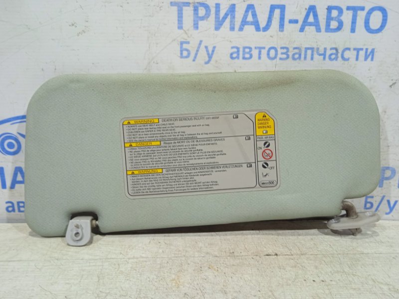Козырек солнцезащитный правый Mitsubishi L200 KB