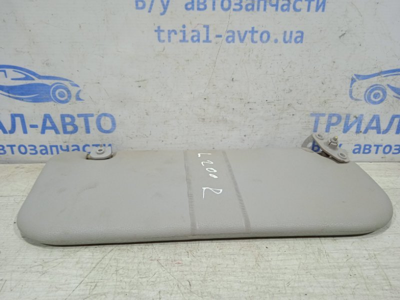Козырек солнцезащитный правый правый L200 2006-2015 KB 2.5 дизель 4D56U