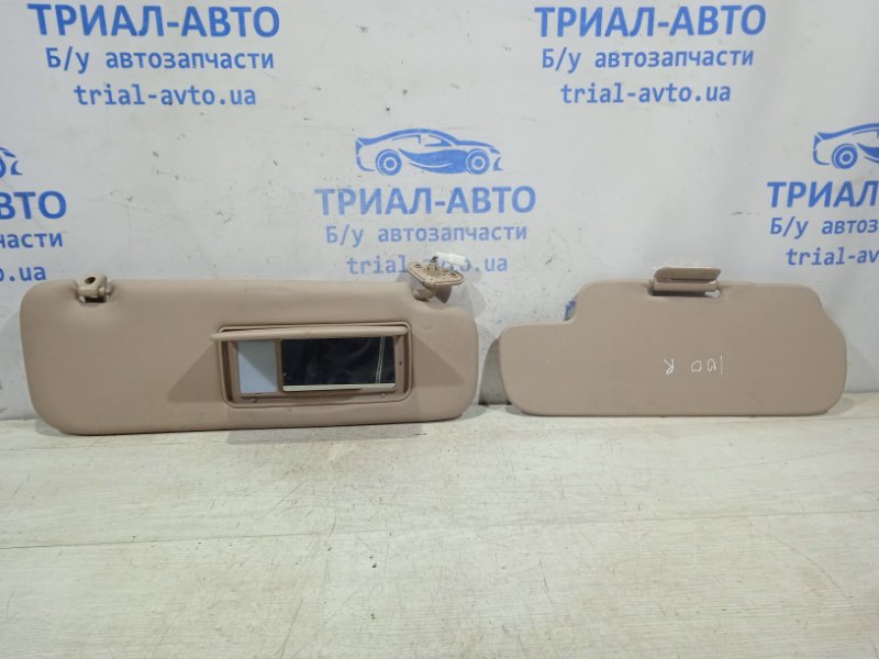 Козырек солнцезащитный правый Land Cruiser 1998-2007 J100