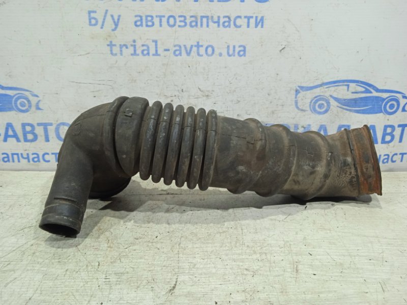 Патрубок воздушного фильтра Prado 2002-2009 J120 3.0 дизель