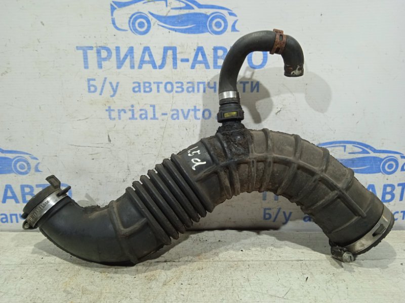Запчасть патрубок воздушного фильтра Renault Kangoo 2007-2021 2 1.5 Б/У Патрубок воздушного фильтра Renault Kangoo 2007-2021 2 1.5 Б/У