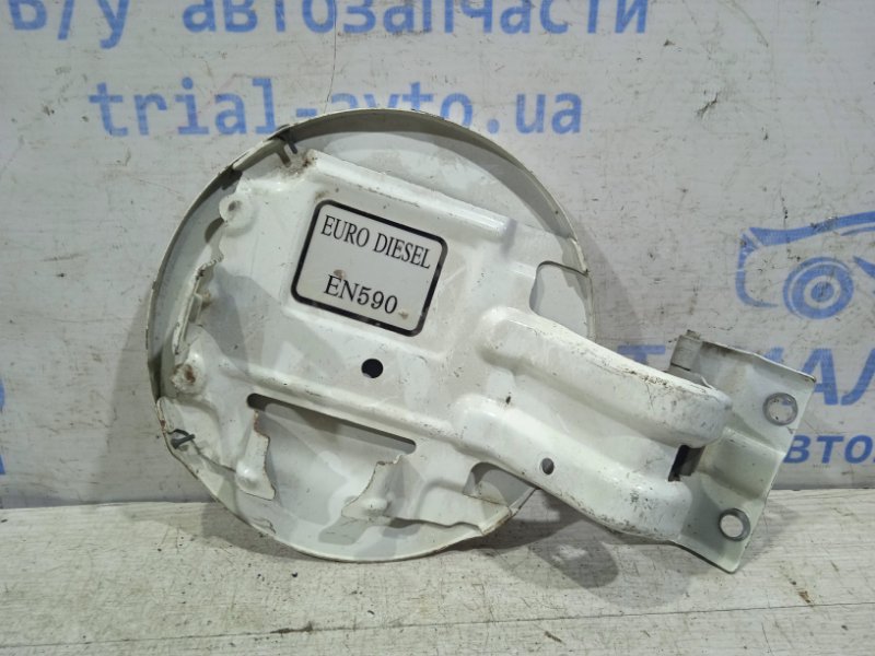 Лючок бака L200 2006-2015 KB 2.5 дизель 4D56U