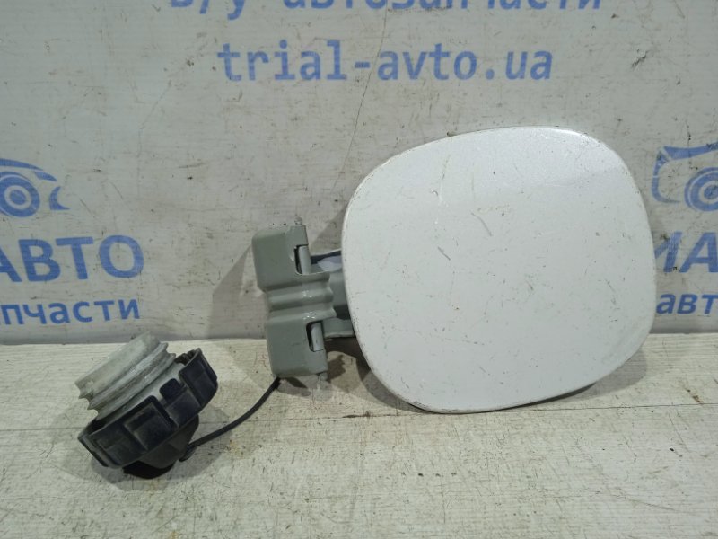 Лючок бака Mitsubishi Outlander 2007-2012 XL 3.0 5940A045 Б/У