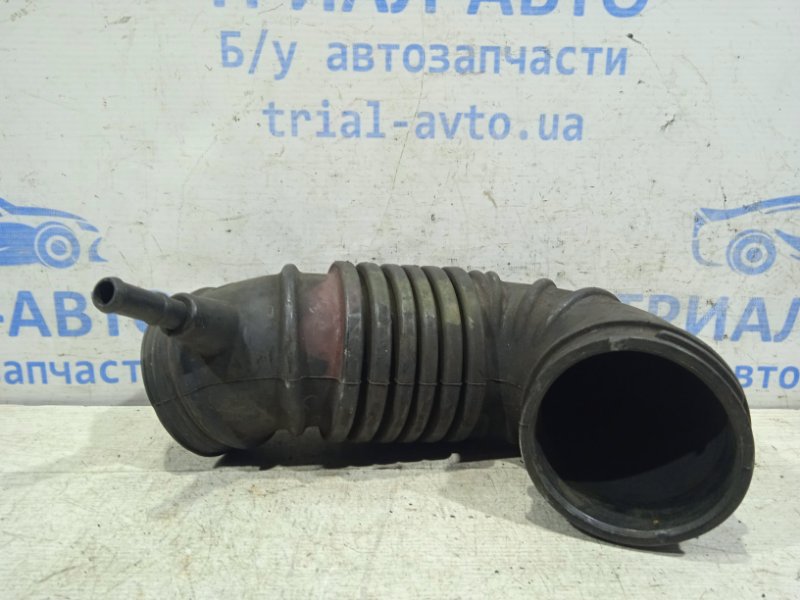 Патрубок воздушного фильтра Mitsubishi Outlander 2007-2012 XL 3.0 1505a212 Б/У