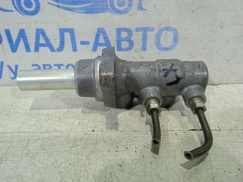 Запчасть тормозной цилиндр главный Mitsubishi Lancer 2007-2017 10 4625A171 Б/У Тормозной цилиндр главный Mitsubishi Lancer 2007-2017 10 4625A171 Б/У