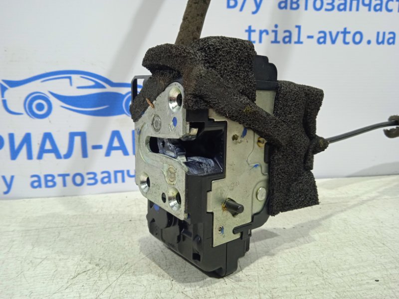 Замок двери задний левый Juke 2010-2019 F15 1.6