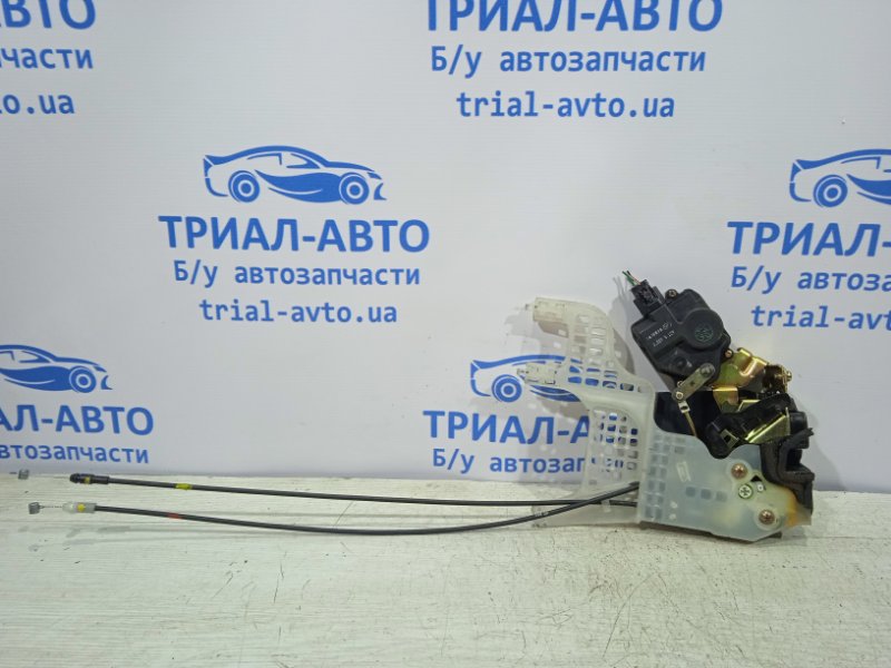 Замок двери задний левый Hyundai Tucson 2004-2009 JM 2.0 дизель 814102E010 контрактная