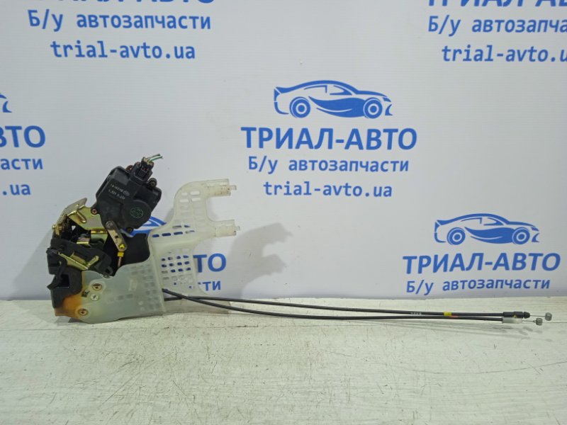 Замок двери задний правый Hyundai Tucson 2004-2009 JM 2.0 дизель 814202E010 контрактная