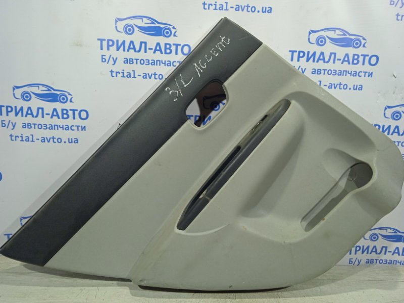 Запчасть карта двери задней левой Hyundai Accent 2006-2010 MC 8330125050MN Б/У Карта двери задней левой Hyundai Accent 2006-2010 MC 8330125050MN Б/У