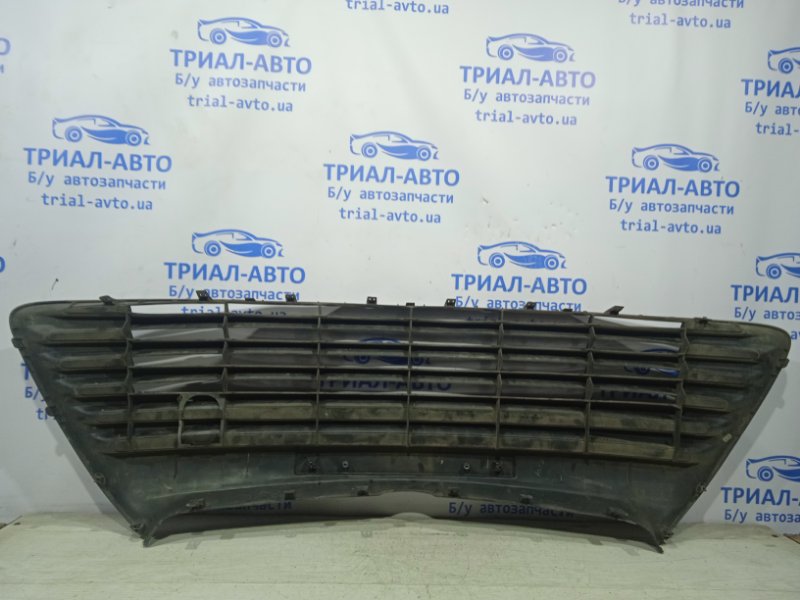 Решетка бампера центральная Camry 2014-2017 55