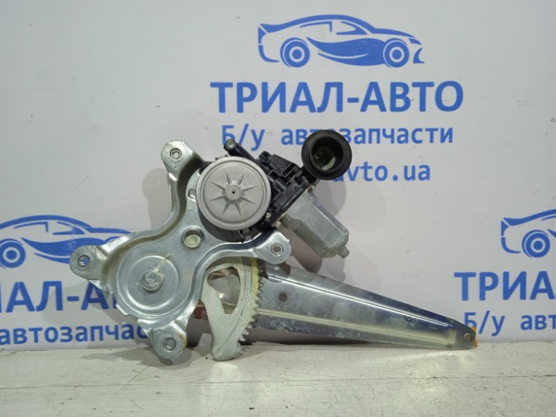 Стеклоподъемник задний левый Toyota Corolla 2006-2012 E140 6980412180 Б/У