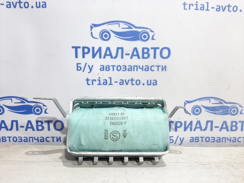 Подушка безопасности в торпеду Toyota Avensis 2003-2009 T25 1.8 бензин 1ZZFE 7397005070 Б/У