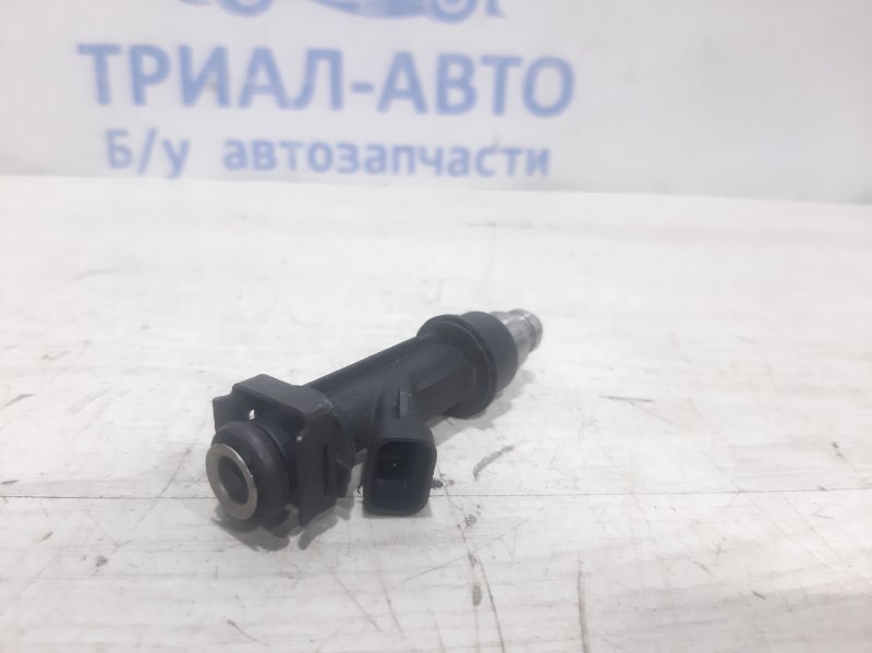 Форсунка топливная Nissan Juke 2010-2019 F15 1.6 166001KT0A Б/У