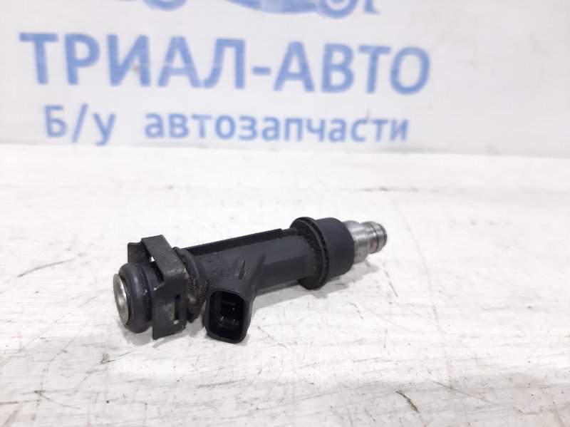 Форсунка топливная Nissan Juke 2010-2019 F15 1.6 166001KT0A Б/У