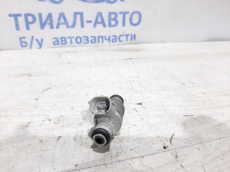 Форсунка топливная Mitsubishi Lancer 2007-2017 10 1.5 MR988977 Б/У