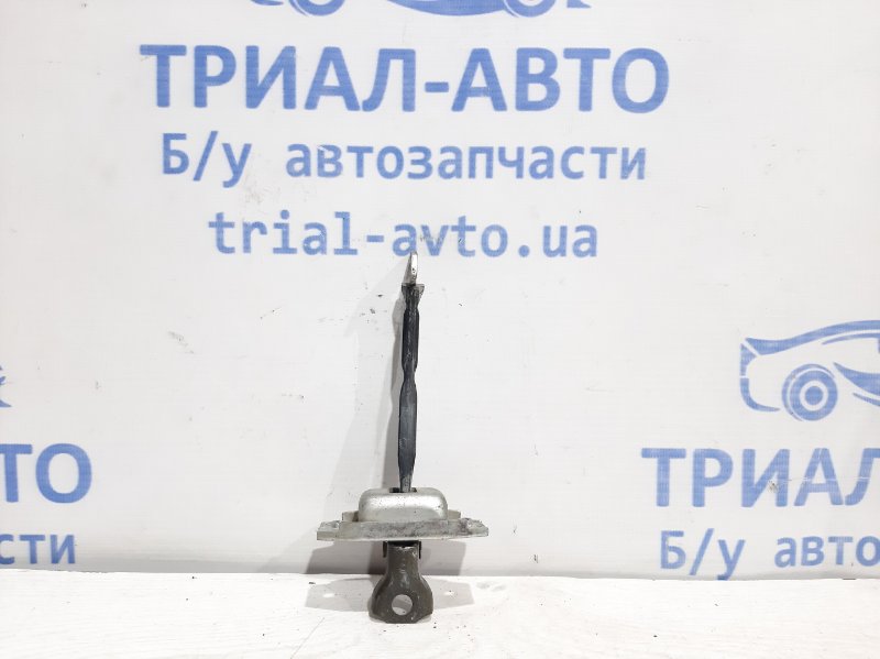 Ограничитель двери задний левый Toyota RAV 4 2005-2012 A30 6864042030 Б/У