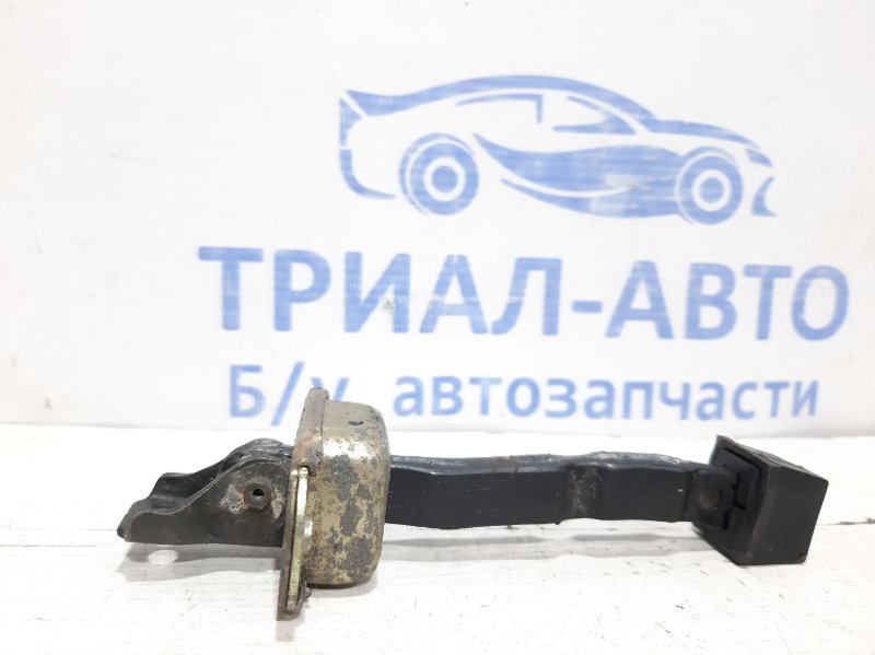 Ограничитель двери передний левый Outlander 2003-2006 CU Ограничитель двери передний левый Outlander 2003-2006 CU