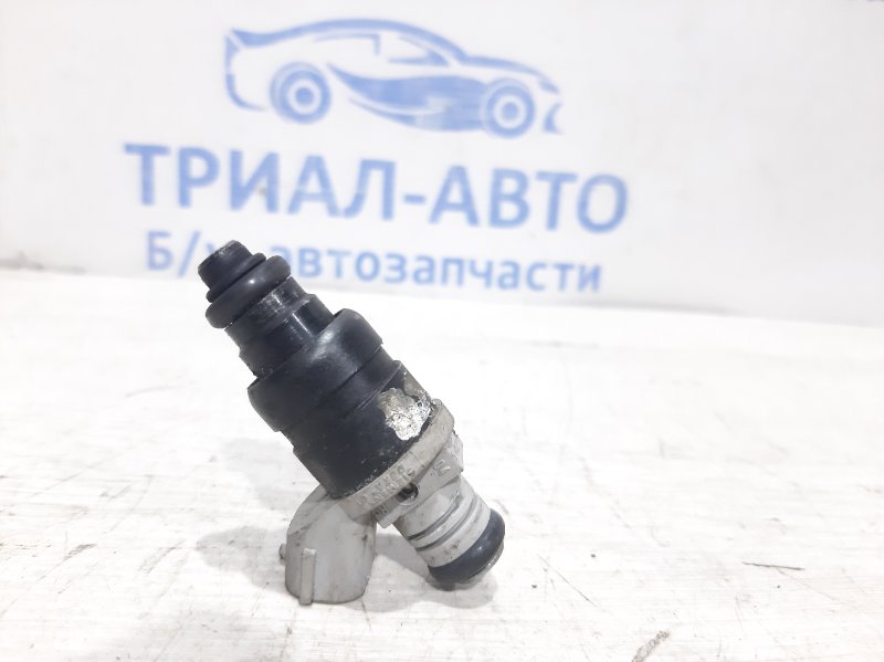 Форсунка топливная Mitsubishi Lancer 2007-2017 10 1.5 MR988977 Б/У