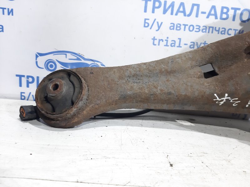 Рычаг задний продольный правый Mitsubishi Lancer 9 1.6