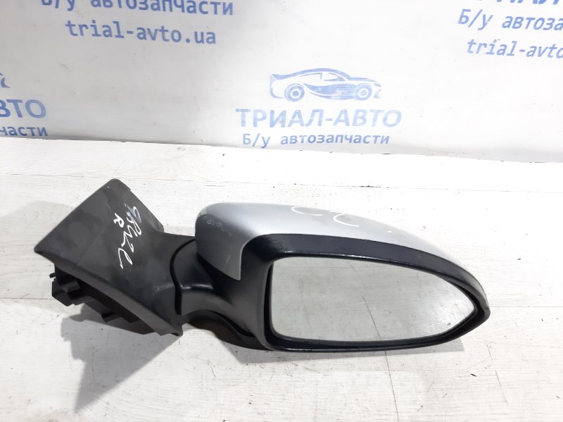 Зеркало правое Chevrolet Cruze 2009-2016 J300 95047710 Б/У