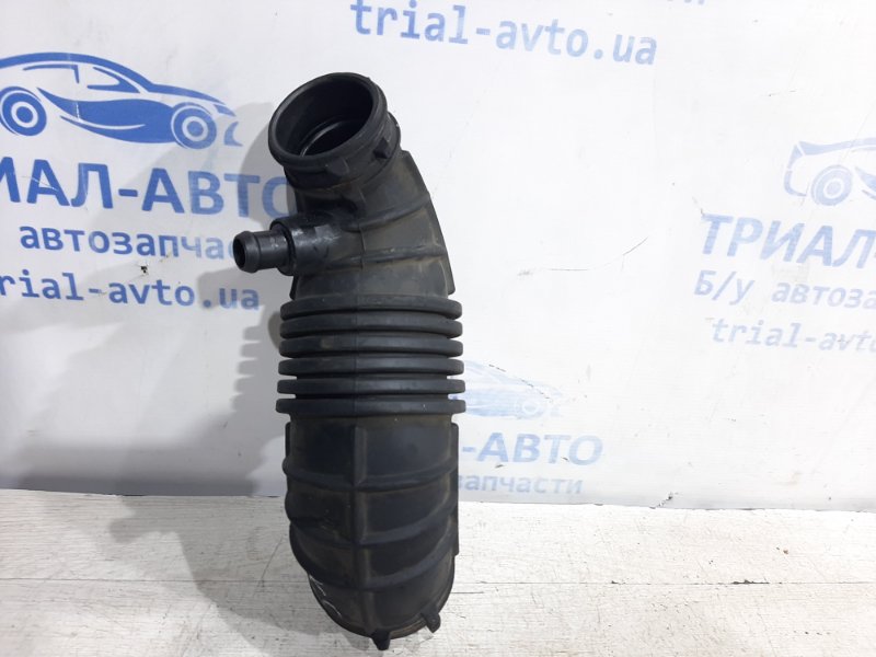 Патрубок воздушного фильтра Sorento 2009-2014 XM 2.0 diesel