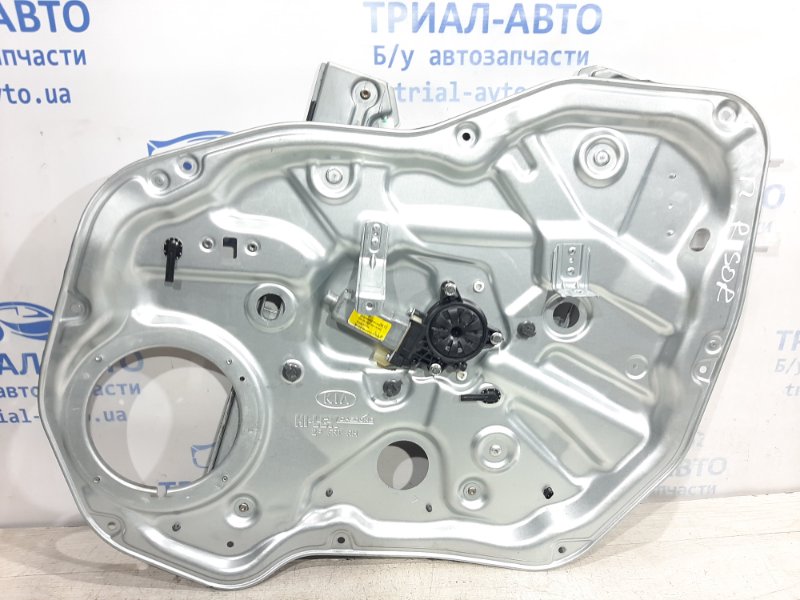 Стеклоподъемник передний правый KIA Sorento 2009-2014 XM 2.0 diesel 824022P010 Б/У