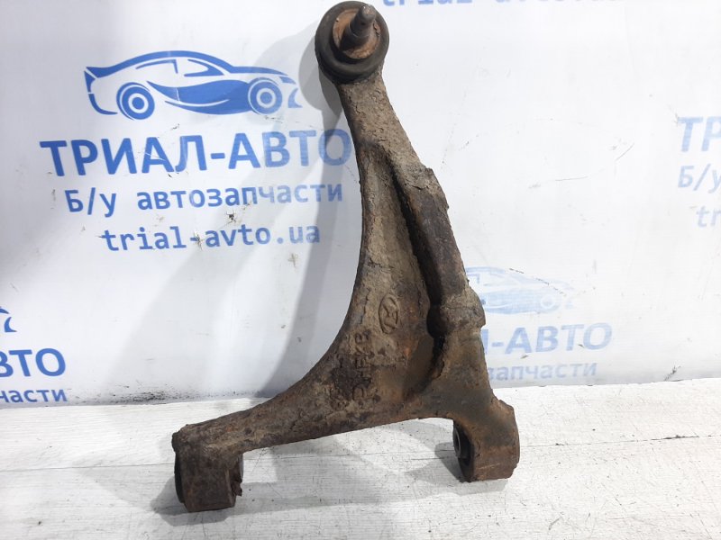 Рычаг задней подвески продольный правый KIA Sorento 2009-2014 XM 2.0 diesel 552402P000 Б/У