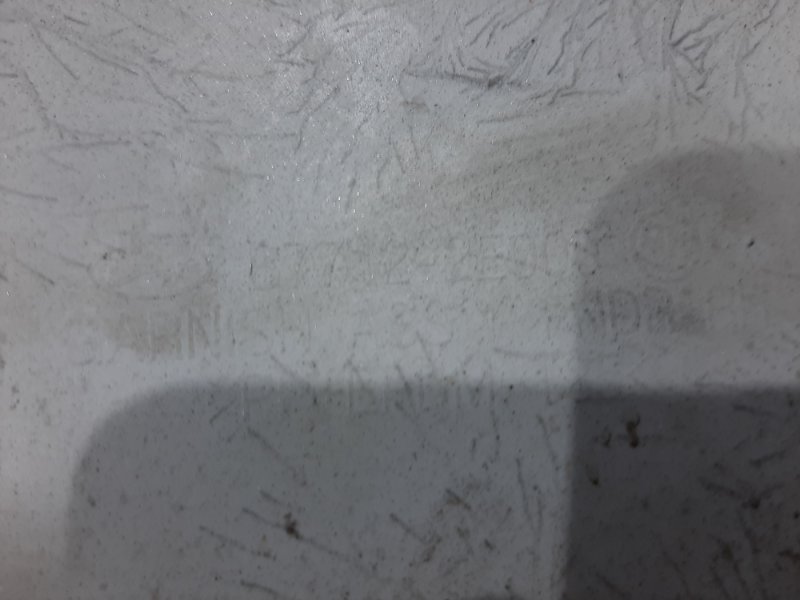 Накладка крыла передняя правая Tucson 2004-2009 JM 2.0 дизель Накладка крыла передняя правая Tucson 2004-2009 JM 2.0 дизель