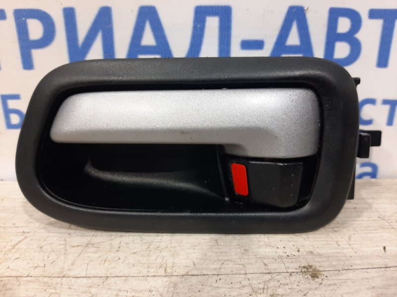 Ручка двери внутренняя левая Suzuki Grand Vitara 2005-2016 JT 2.0 8284163J10 Б/У