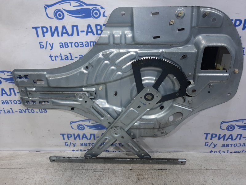 Стеклоподъемник передний правый Tucson 2004-2009 JM 2.0 Diesel D4EA