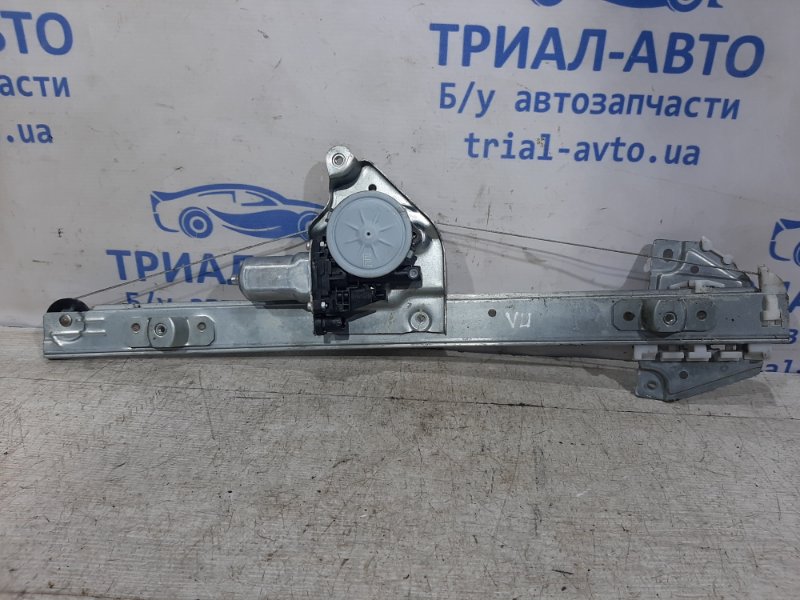 Стеклоподъемник передний левый Suzuki Grand Vitara 2005-2016 JT 2.0 8340265J00 Б/У